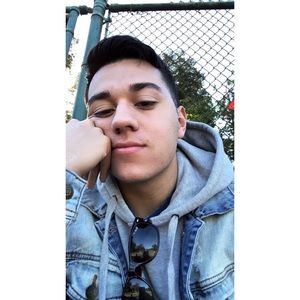 Meet your Posher, Daniel